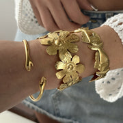 Heart Trendy Magazine Style Women's Stainless Steel Bracelet