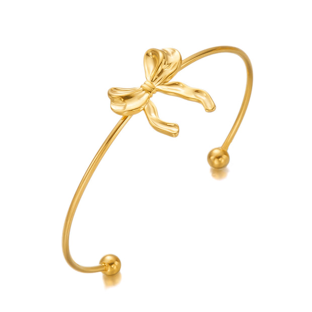 Heart Trendy Magazine Style Women's Stainless Steel Bracelet